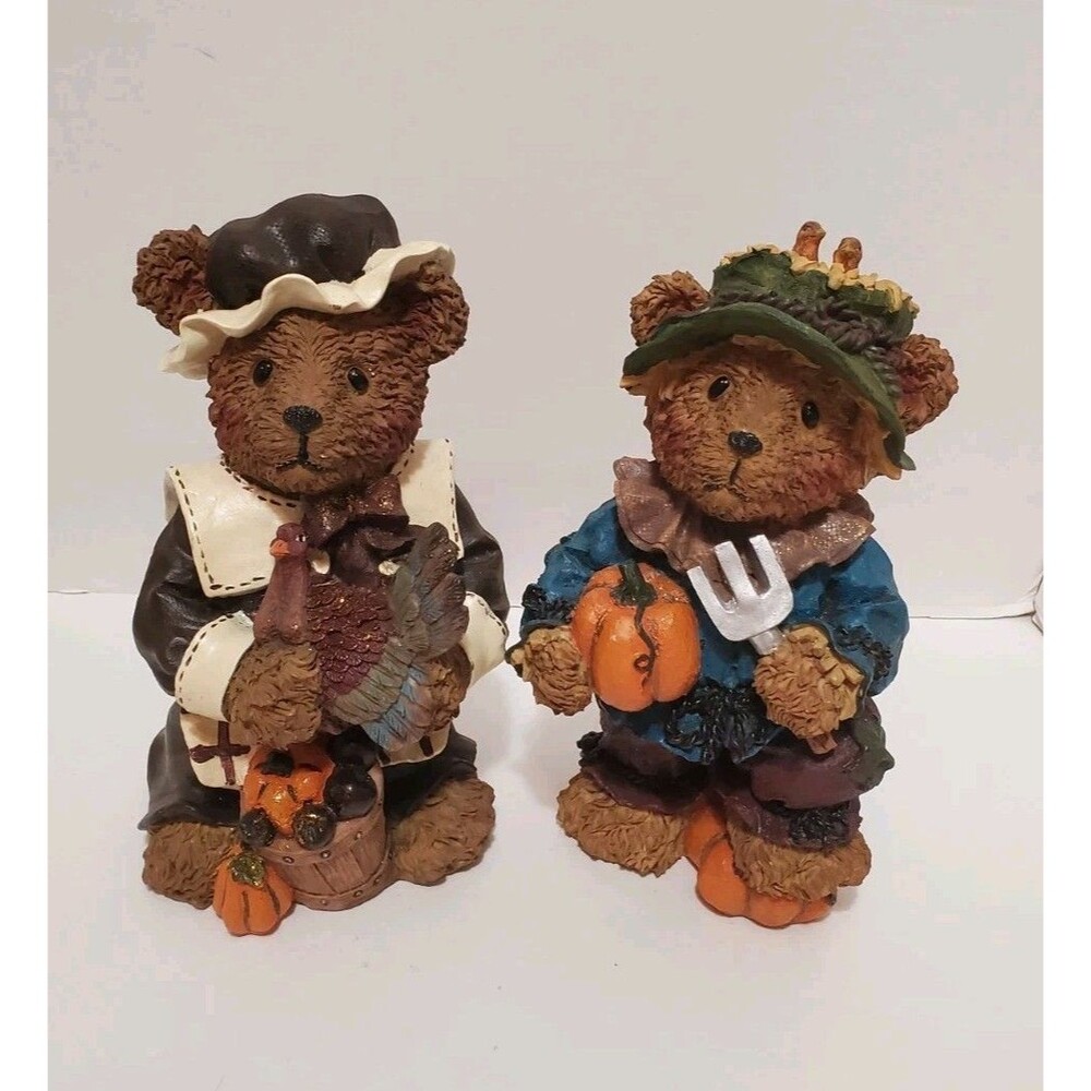 Harvest Halloween Thanksgiving Themed Resin Bears With Pumpkins And Turkey
